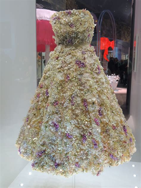 dior flower dress 1949 miss dior|Miss Dior dress.